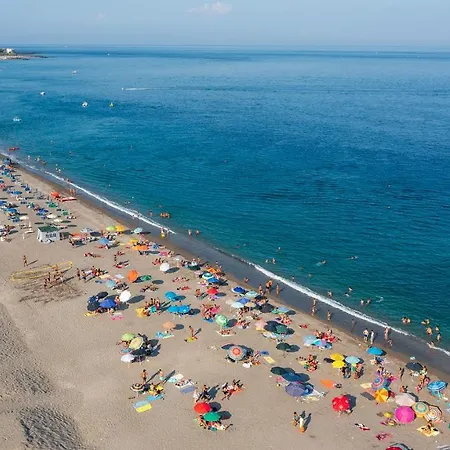 Greta Marisa Giardini Naxos